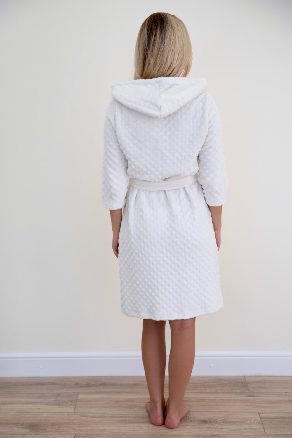 ст. цена1509руб.! Lika Dress Халат 7777Белый