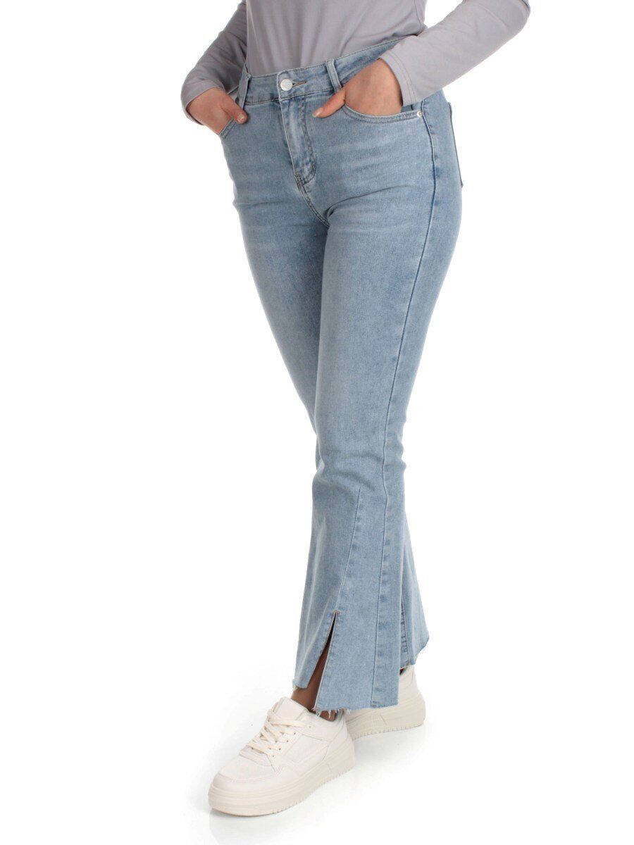10101 BLUE Джинсы женские укороченные с разрезным низом AMG JEANS