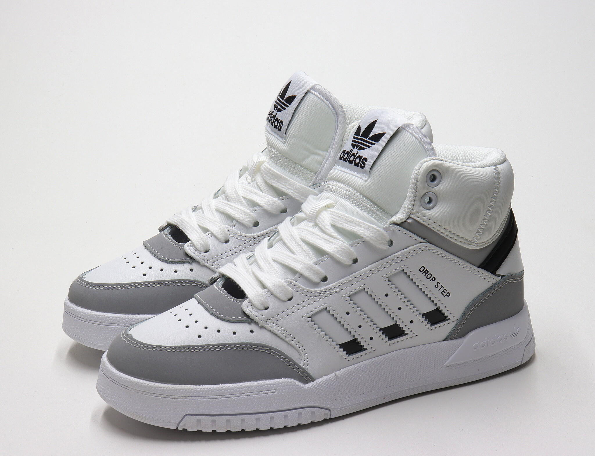 Ст.цена 1863р.Кроссовки Adidas Drop Step (36-41)р. / шт.