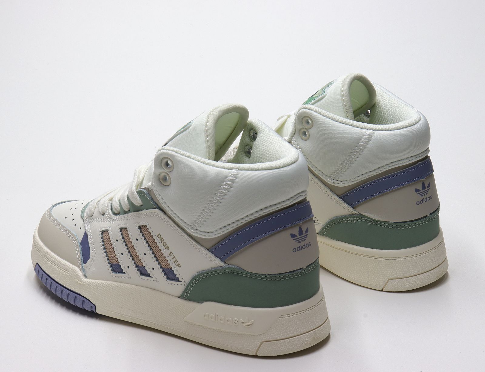 Ст.цена 1863р.Кроссовки Adidas Drop Step (36-41)р. / шт.