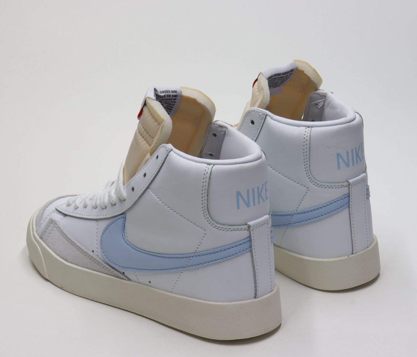 Ст.цена 1436р.Кроссовки NIKE Blazer Low Le (36-41)р. / шт.