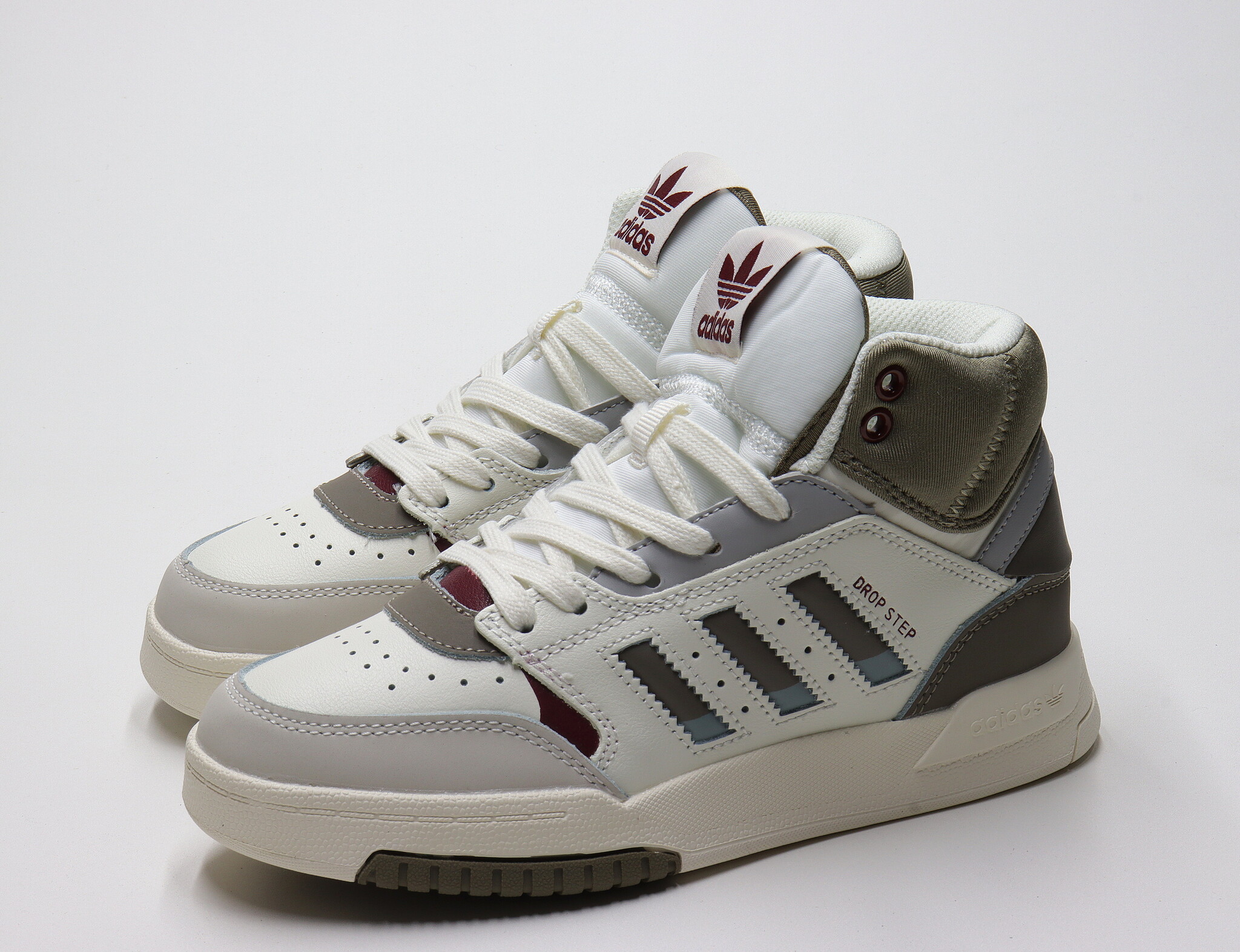 Ст.цена 1863р.Кроссовки Adidas Drop Step (36-41)р. / шт.