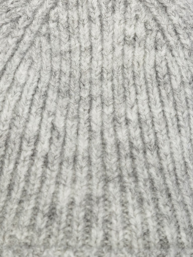 Ст.цена 910р Шапка жен. шерсть+акр LB-M99005 white/grey