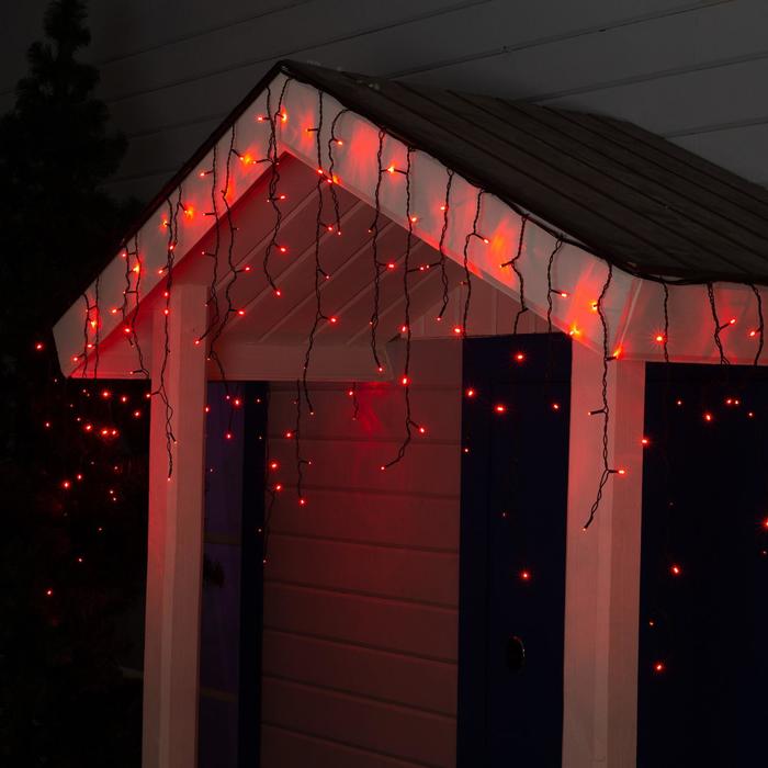 Гирлянда «Бахрома» 3×0.6 м, IP44, УМС, тёмная нить, 160 LED, свечение красное, 220 В