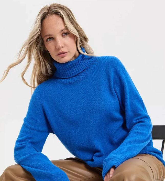900р. 4389р.Свитер женский Cashmere&Merino blend oversize